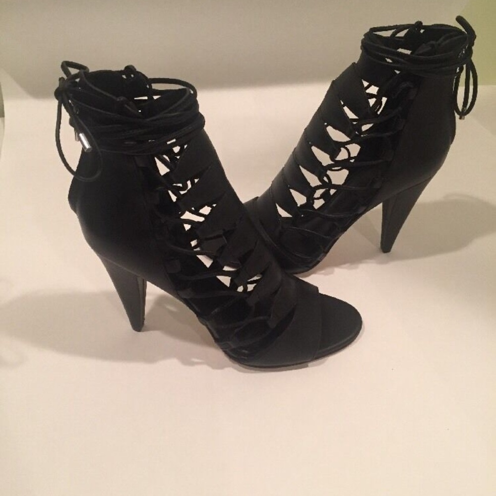 Sigerson Morrison Black Leather Gladiator Heels 8